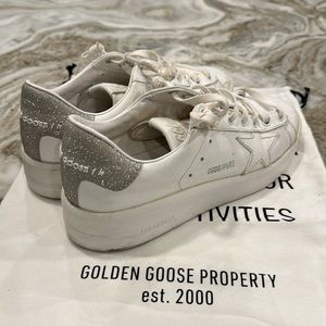 Golden Goose tennis shoes